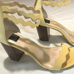 White House Black Market Yellow Wave Strap Heels